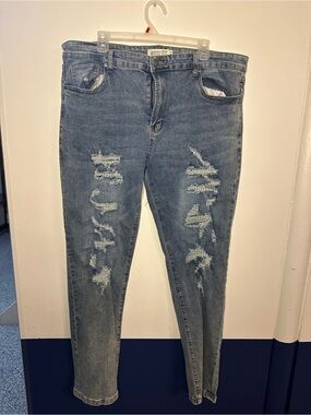 Distressed Light Blue Men’s Jeans